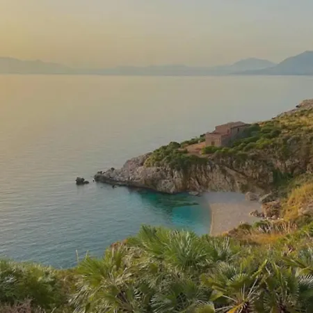 Apartamento Makari Bay